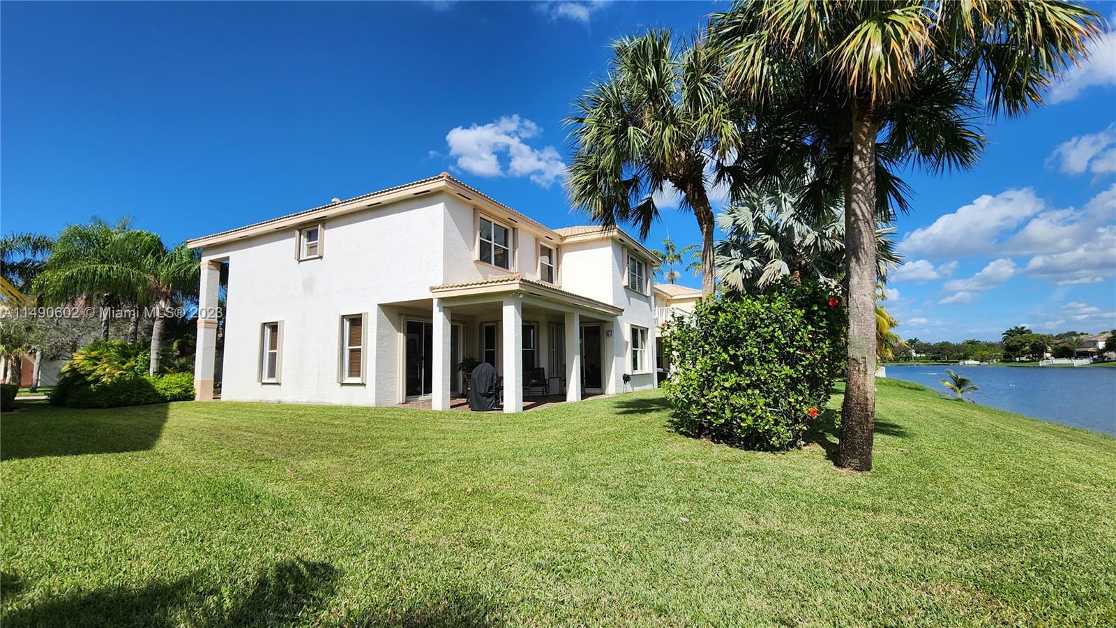 Listing Photo 12