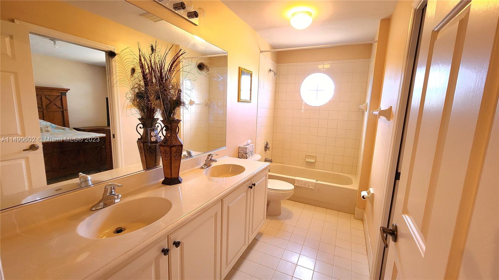 Listing Photo 38