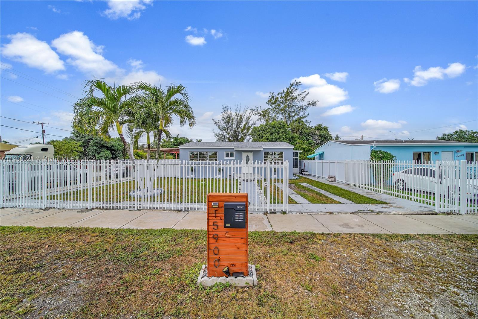 15900 NW 41st Ave  For Sale A11490921, FL