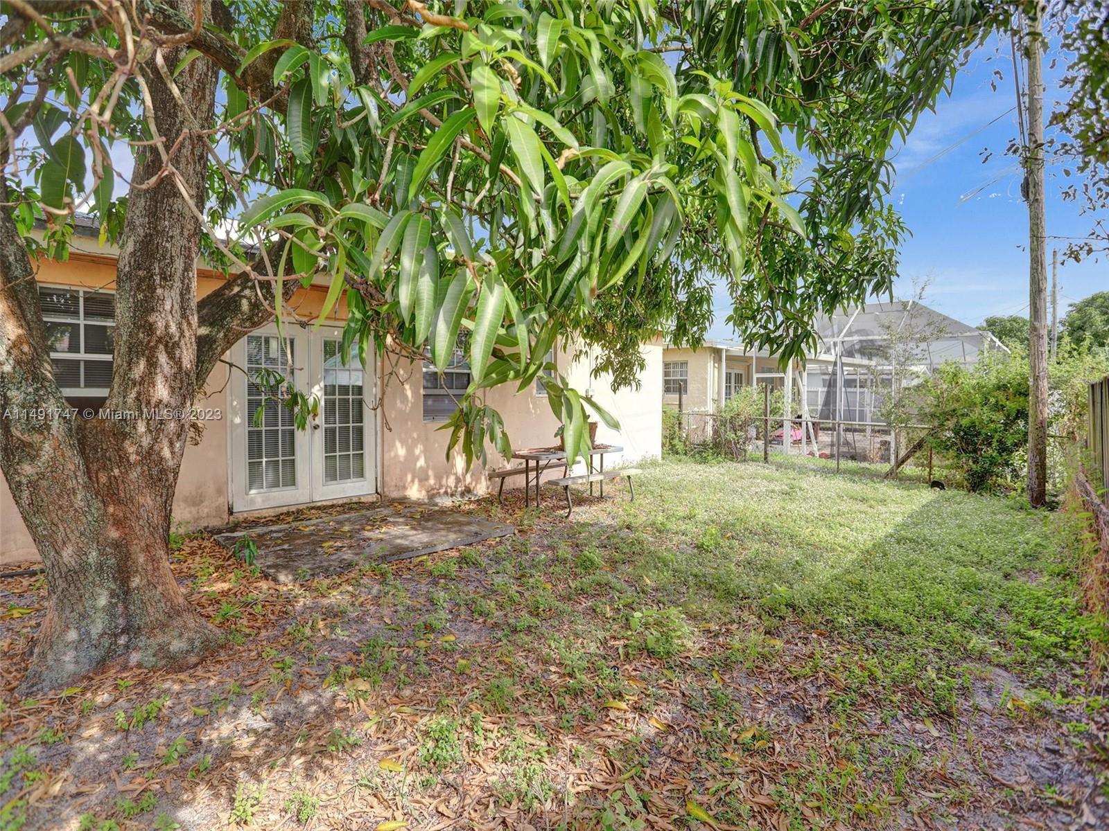 Listing Photo 14