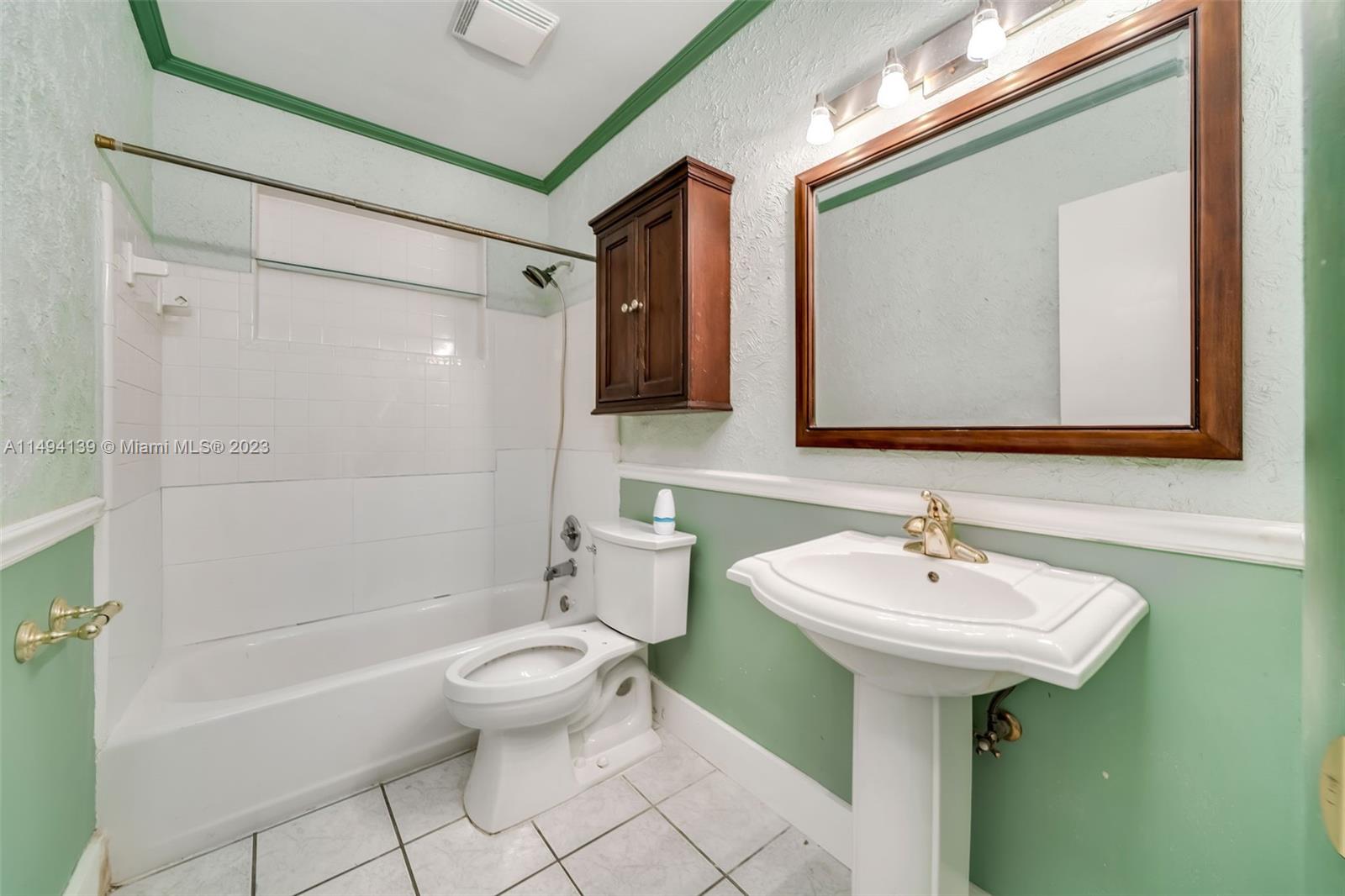 Listing Photo 10