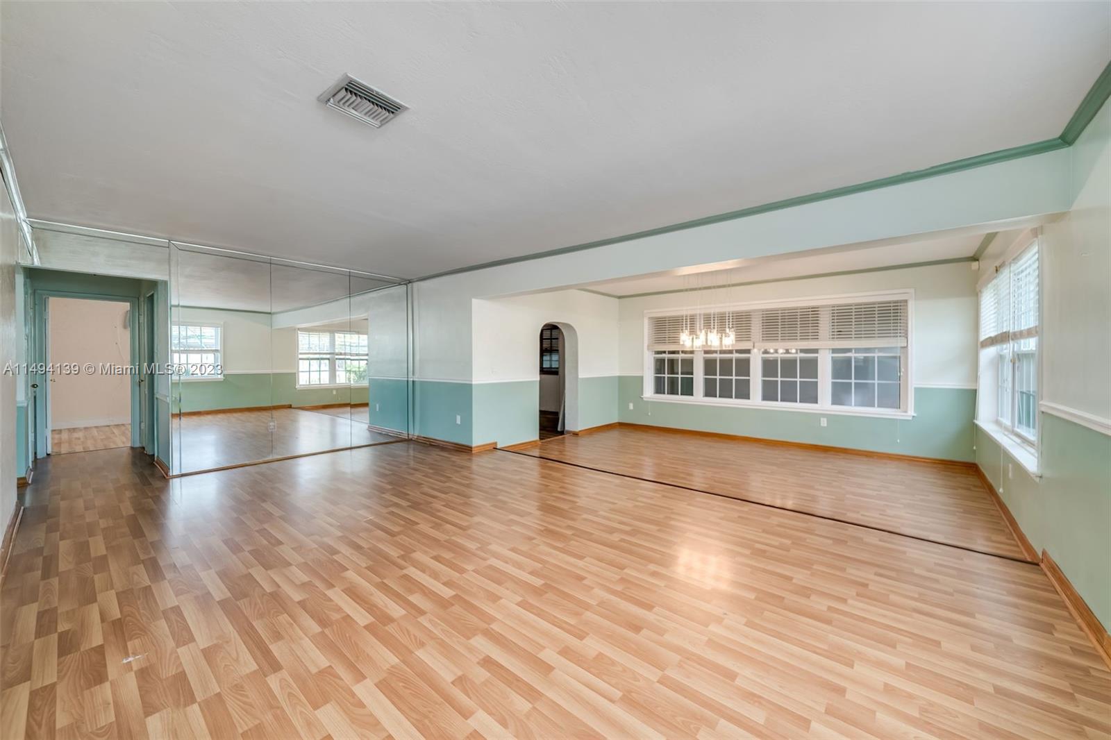Listing Photo 15
