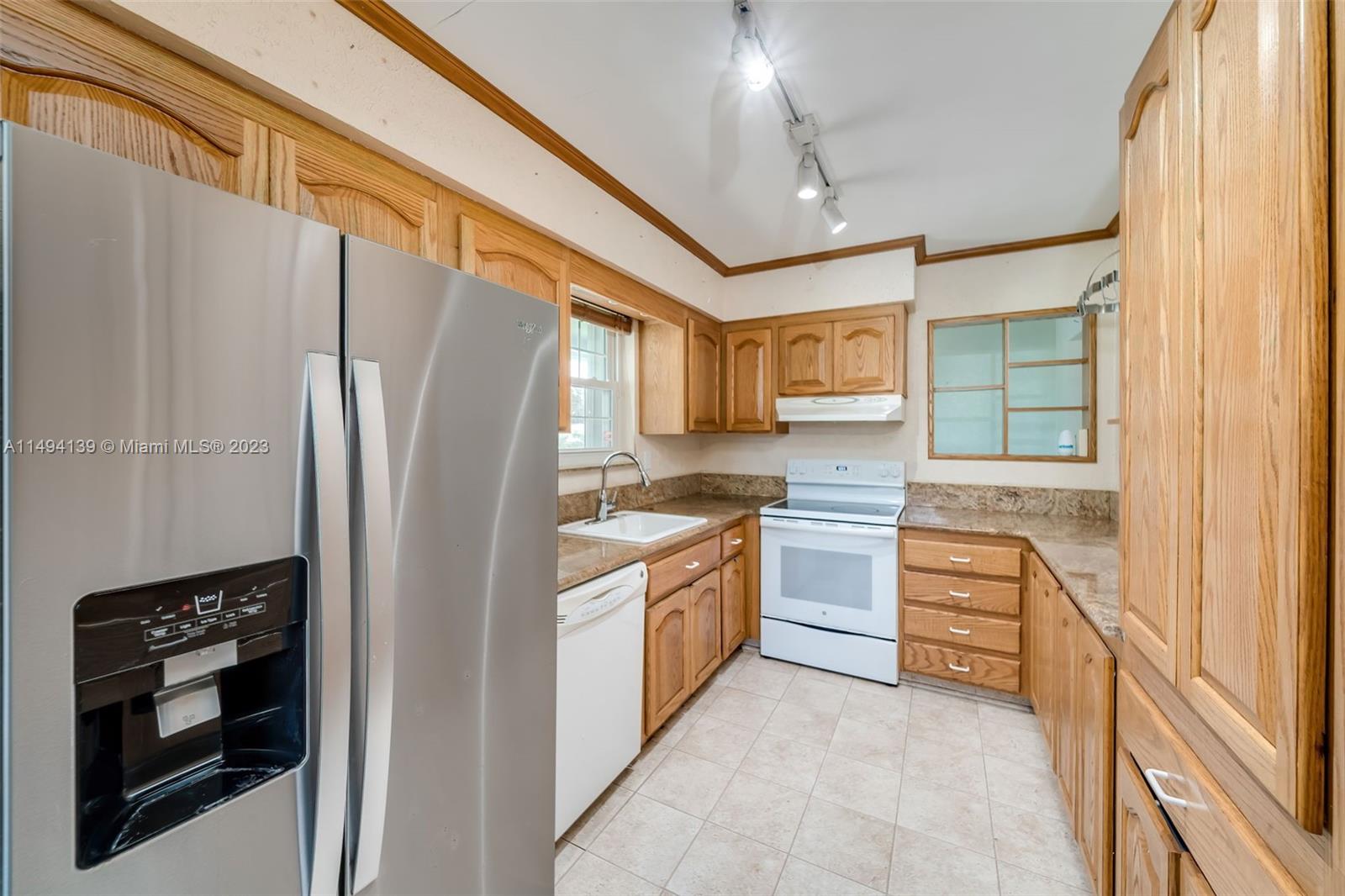 Listing Photo 19