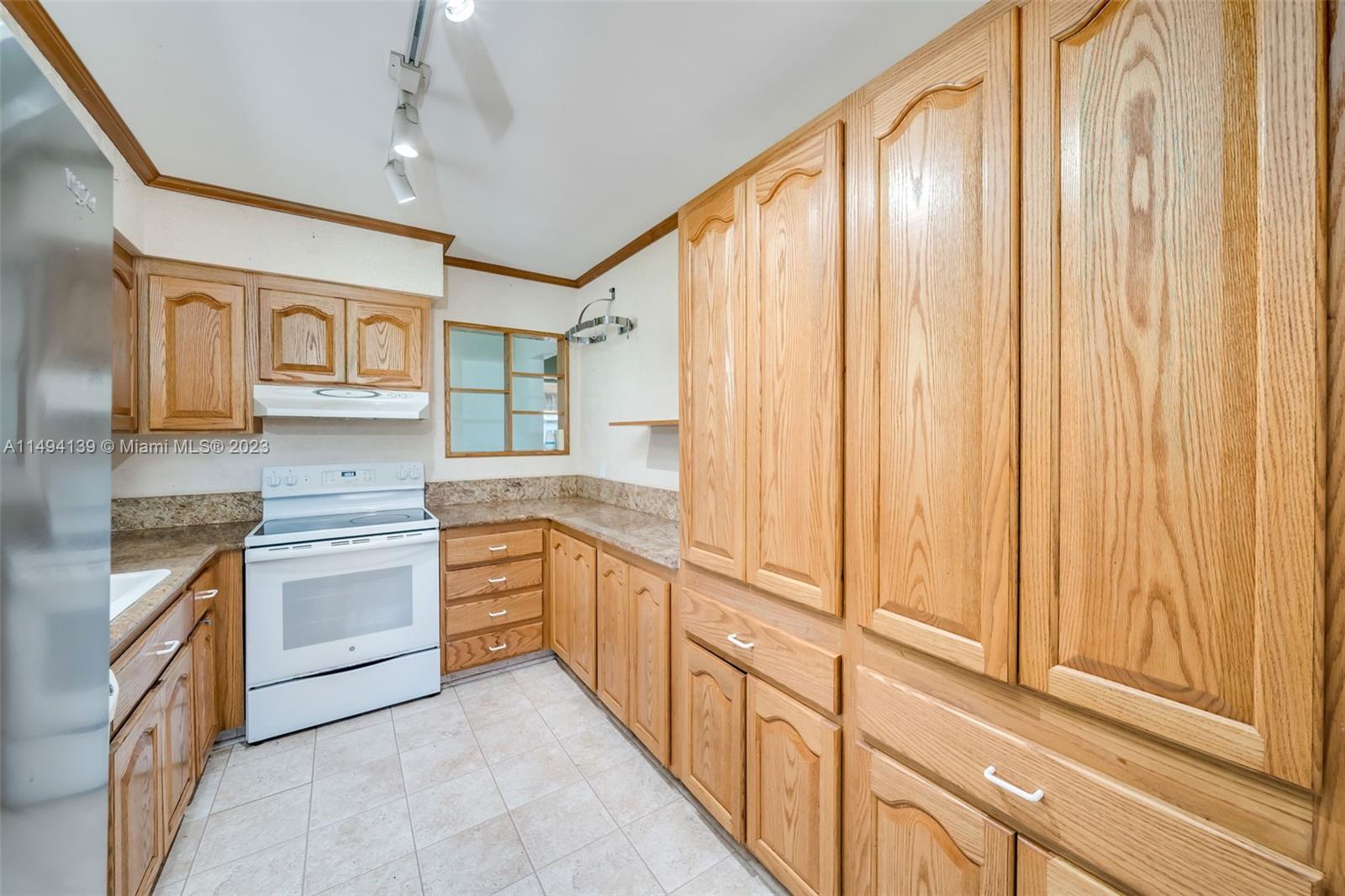 Listing Photo 21
