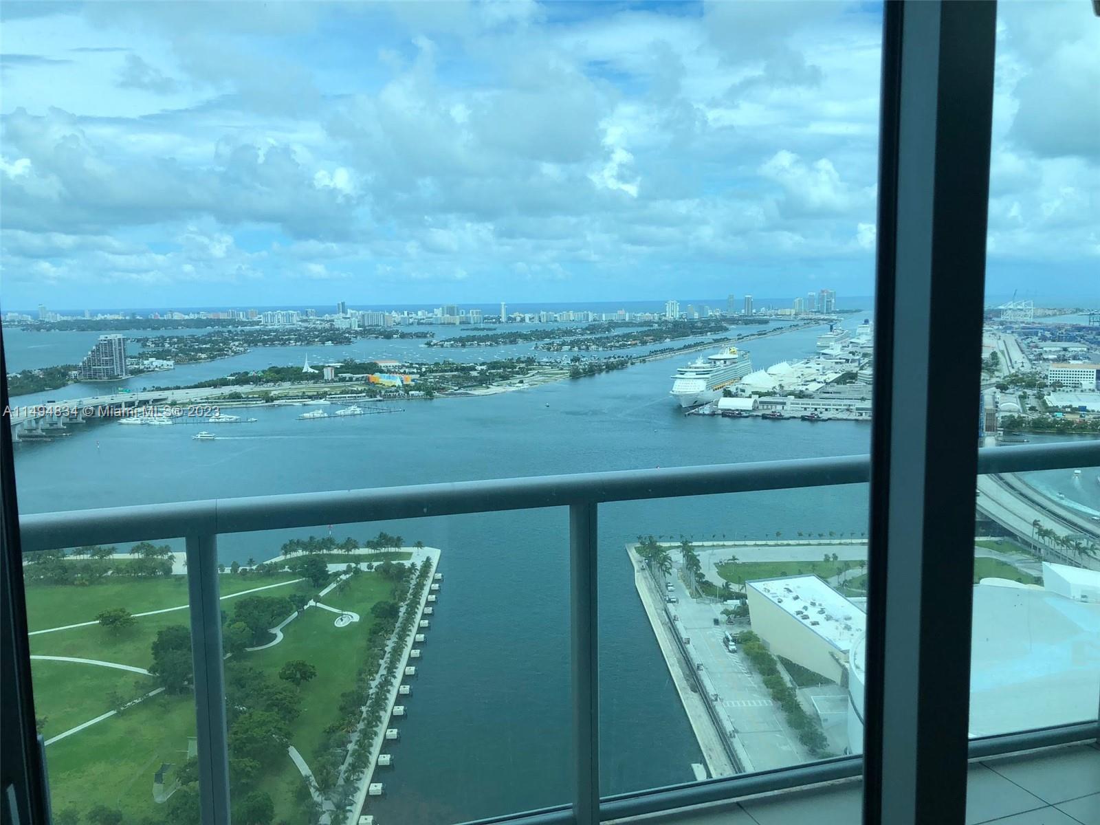 Spectacular furnished corner unit  2 bedrooms/2 bathrooms with unparalleled Intracoastal and city views. Yearly Lease at Marina Blue just minutes to Sobe, Brickell, Design District. This unit features floor-to-ceiling windows, an open kitchen with stainless steel appliances, granite countertops, an oversized balcony, a washer/dryer in the unit, and a walk-in closet. The building’s resort-style amenity deck includes sunset & sunrise pools, a jacuzzi, beach volleyball, a mini-golf, a Bayfront fitness center, and a BBQ area. Max 2 pets with a combined weight of 45 lbs. The association requires a $1,000 additional deposit to be paid by the tenant. Renters Insurance is required. Unit comes with 1 parking.