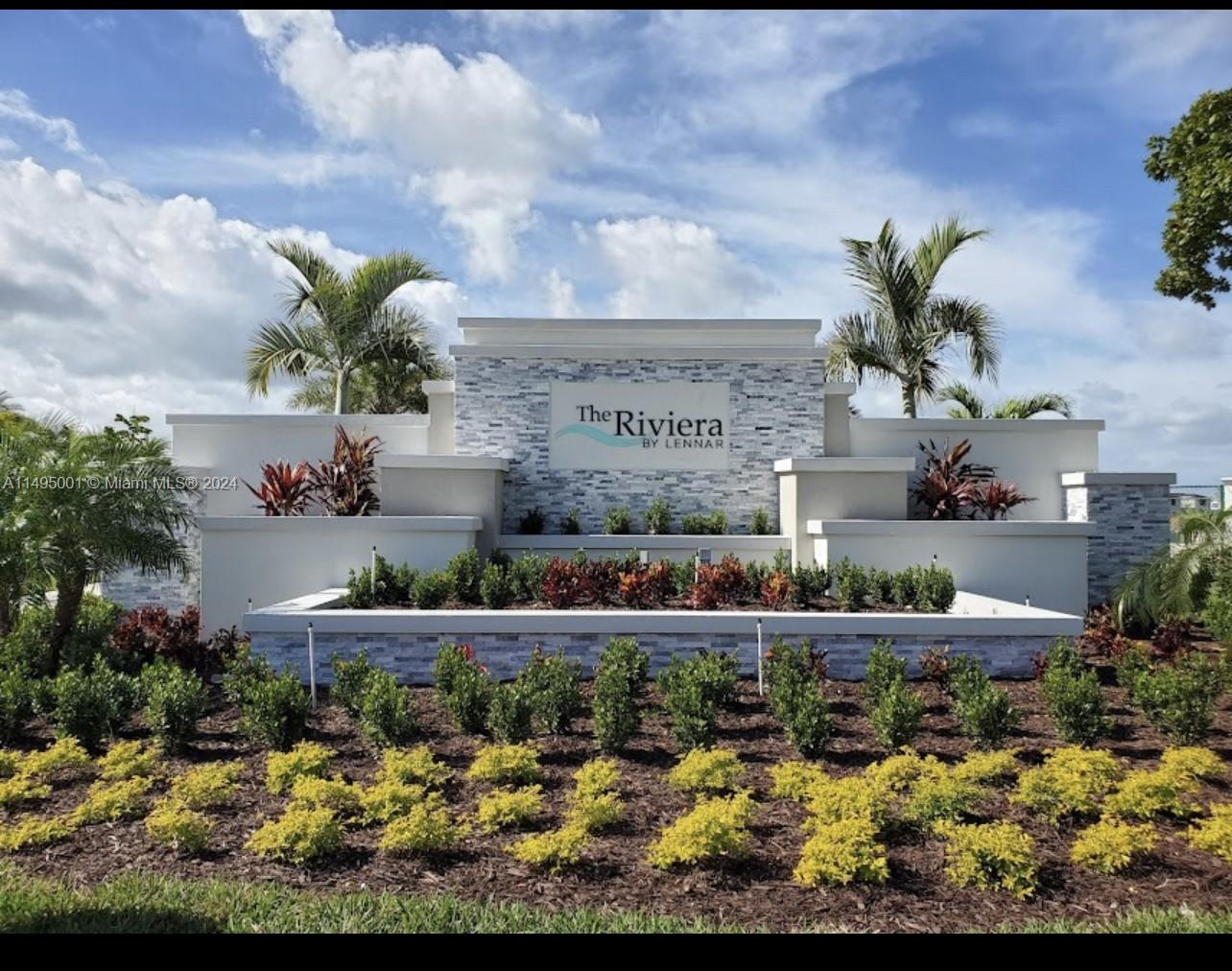Exclusive Oasis in Homestead. Townhouse for sale located at a Lennar Community of The Riviera. This home features 3 bedrooms and 2.5 bathrooms with a Smart Home System, Stainless Steel Appliances, and a great patio excellent for entertainment.