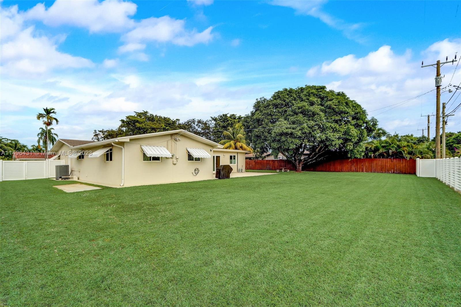 Listing Photo 9