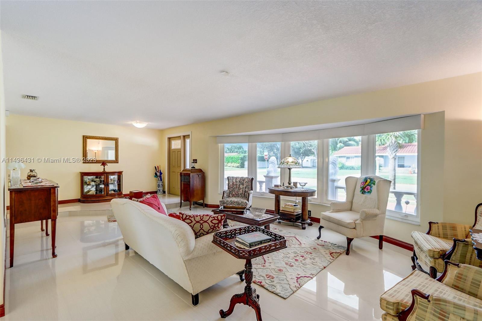 Listing Photo 15