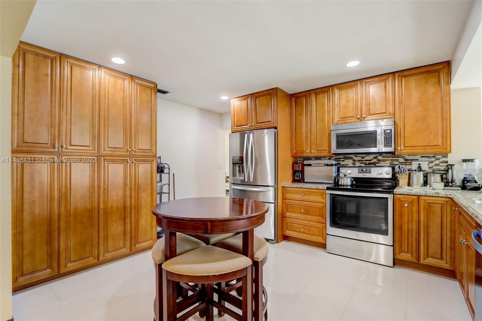 Listing Photo 22
