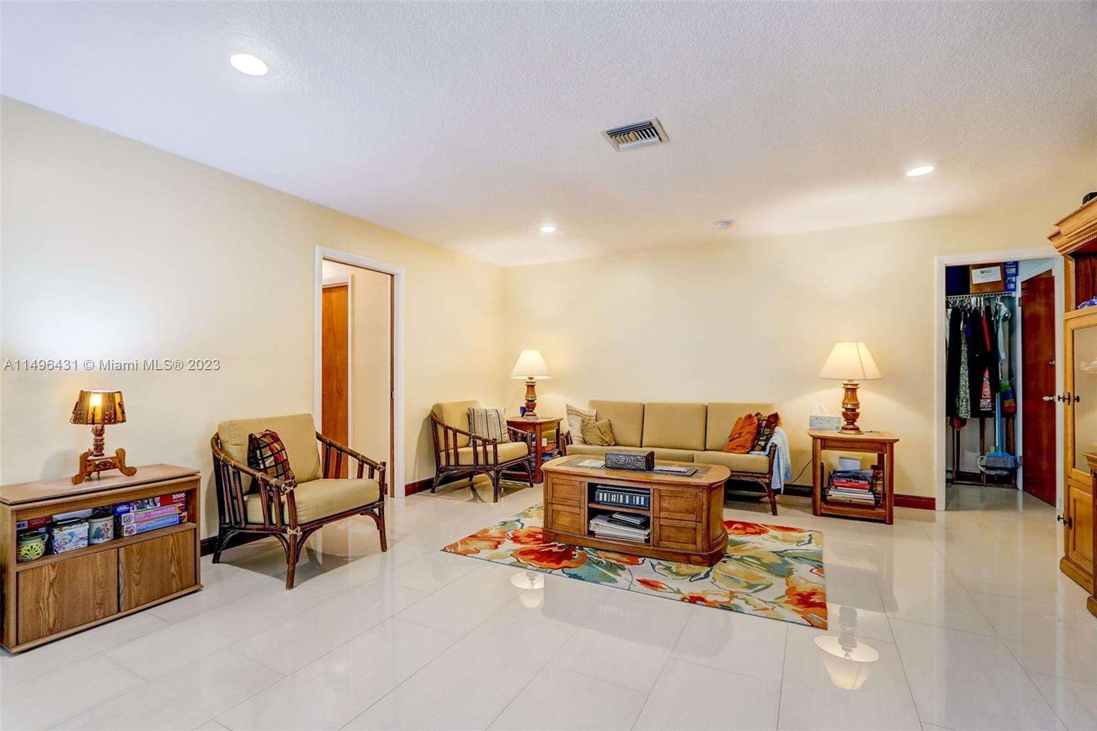 Listing Photo 24