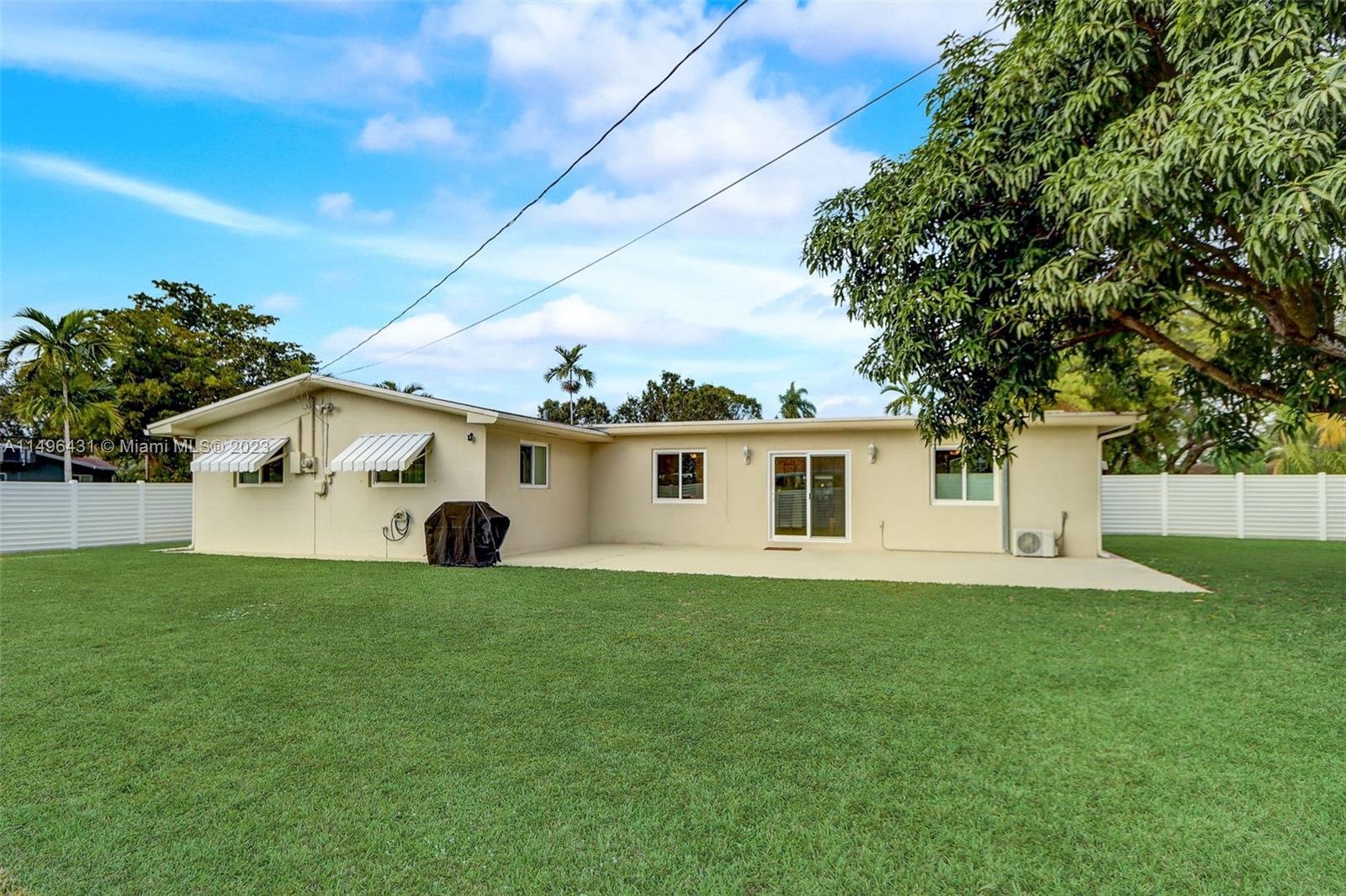 Listing Photo 8