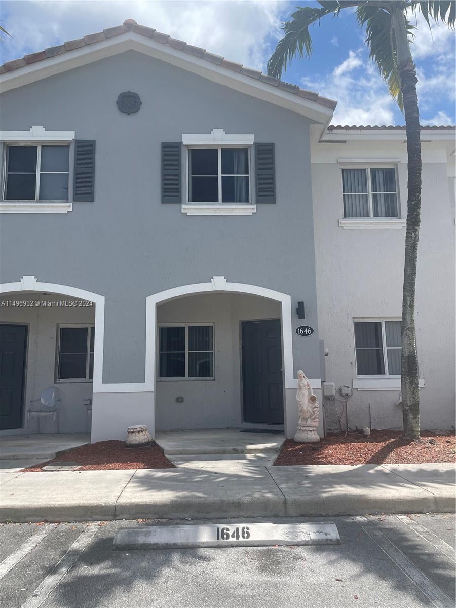 1646 SE 30th St #1646 For Sale A11496902, FL