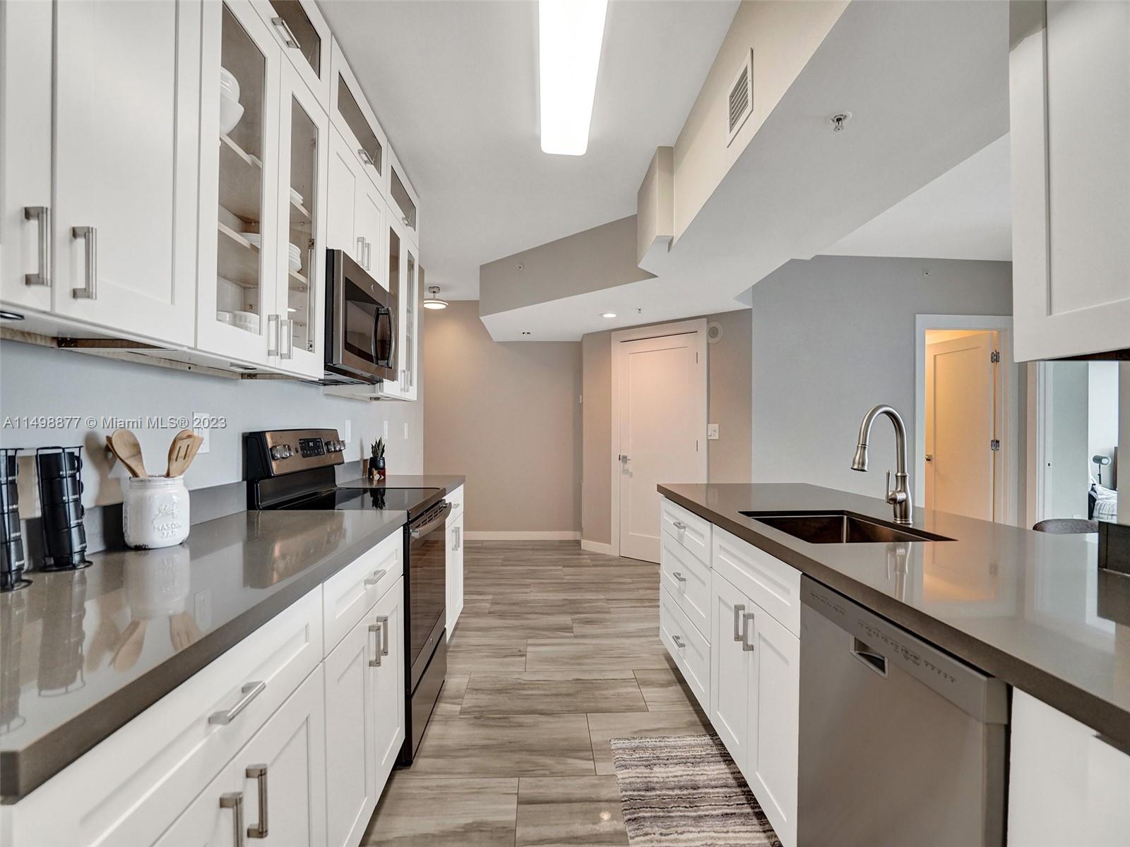 3020 NE 32nd Ave 916