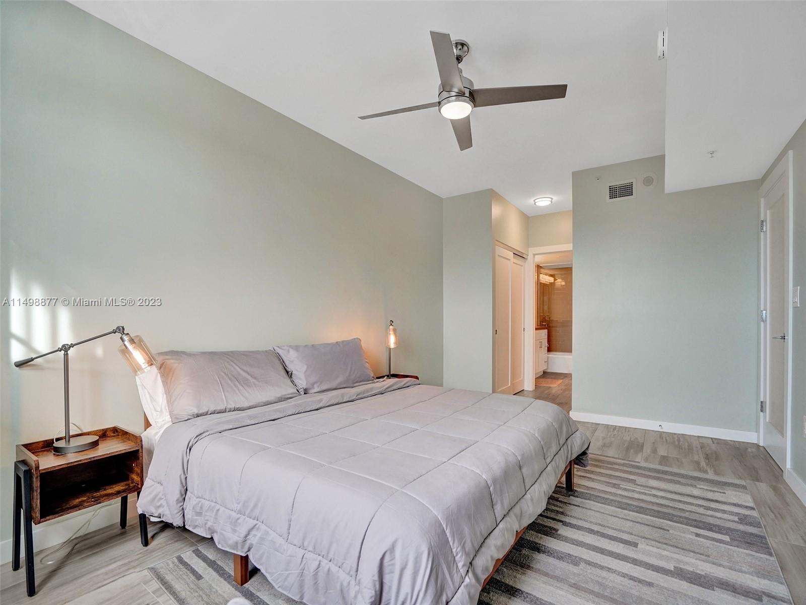 3020 NE 32nd Ave 916