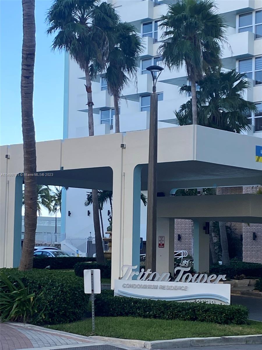 Triton Tower Condo Apt PH H Condo Pending Sale in Miami Beach, FL