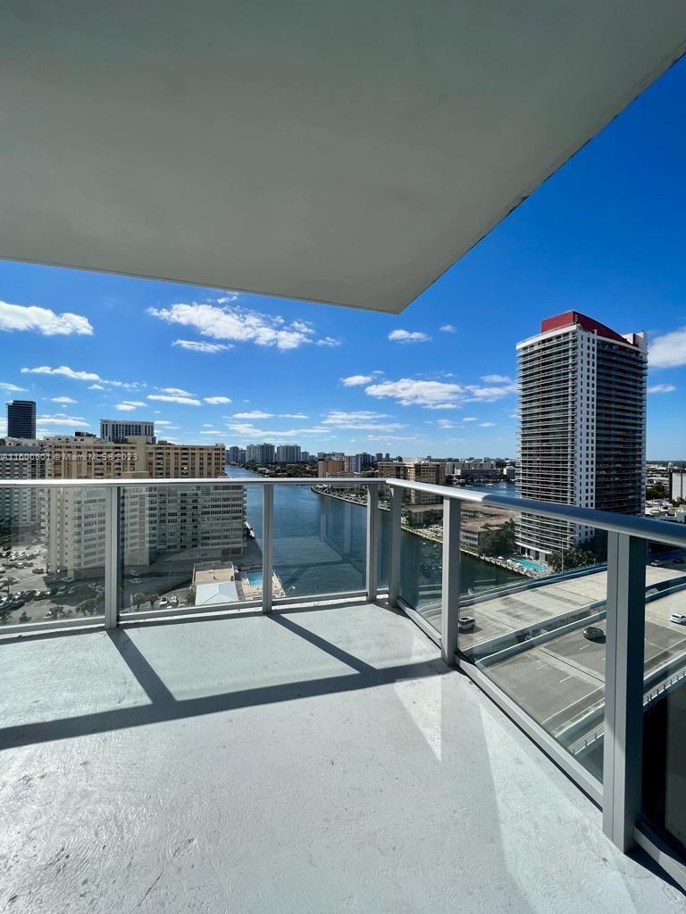 4010 S Ocean Dr R1108, Hollywood, Florida 33019, 3 Bedrooms Bedrooms, ,2 BathroomsBathrooms,Residential,For Sale,4010 S Ocean Dr R1108,A11500501