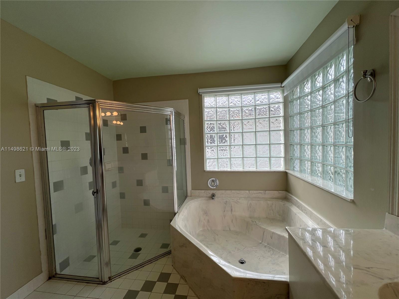 Listing Photo 18