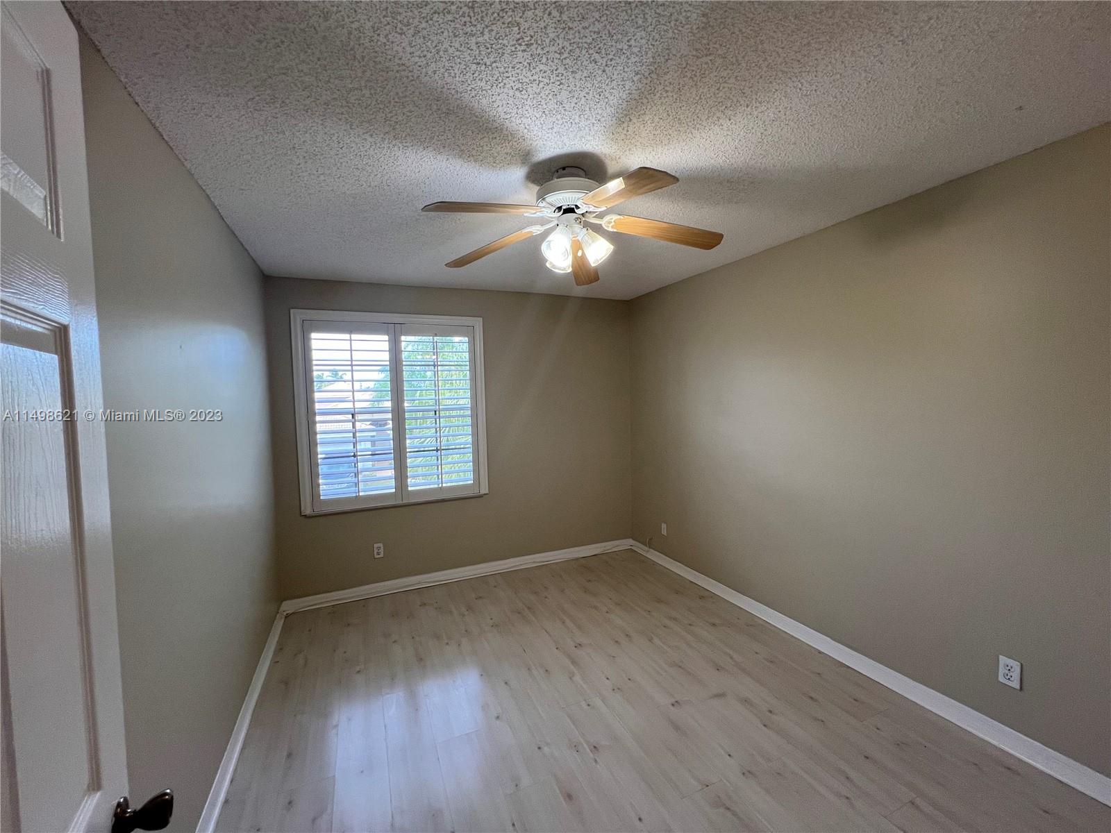 Listing Photo 27