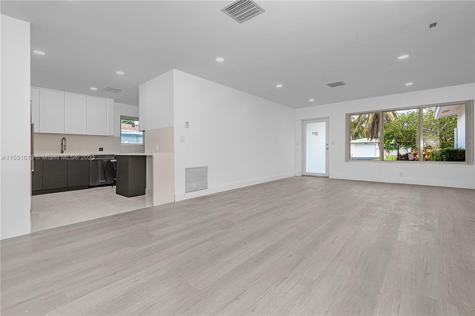 2784 NE 30th St 0, Lighthouse Point, Florida 33064, 4 Bedrooms Bedrooms, ,3 BathroomsBathrooms,Residentiallease,For Rent,2784 NE 30th St 0,A11501013