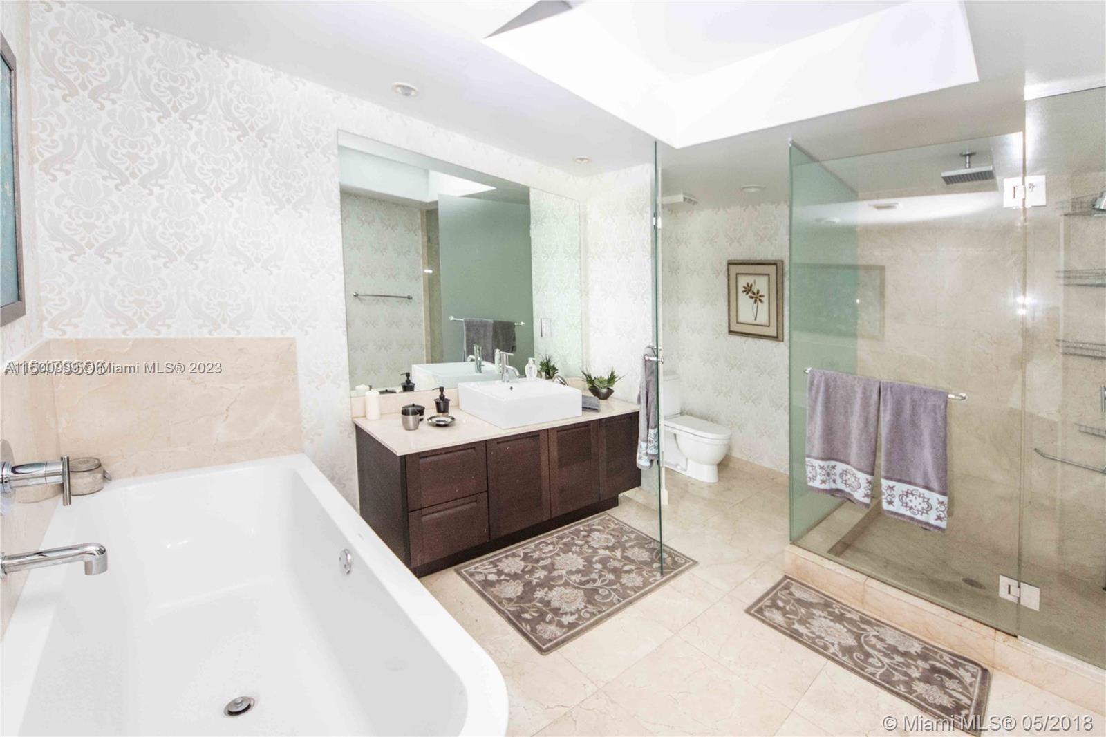 150 Sunny Isles Blvd 1-1704, Sunny Isles Beach, Florida 33160, 3 Bedrooms Bedrooms, ,2 BathroomsBathrooms,Residential,For Sale,150 Sunny Isles Blvd 1-1704,A11500999