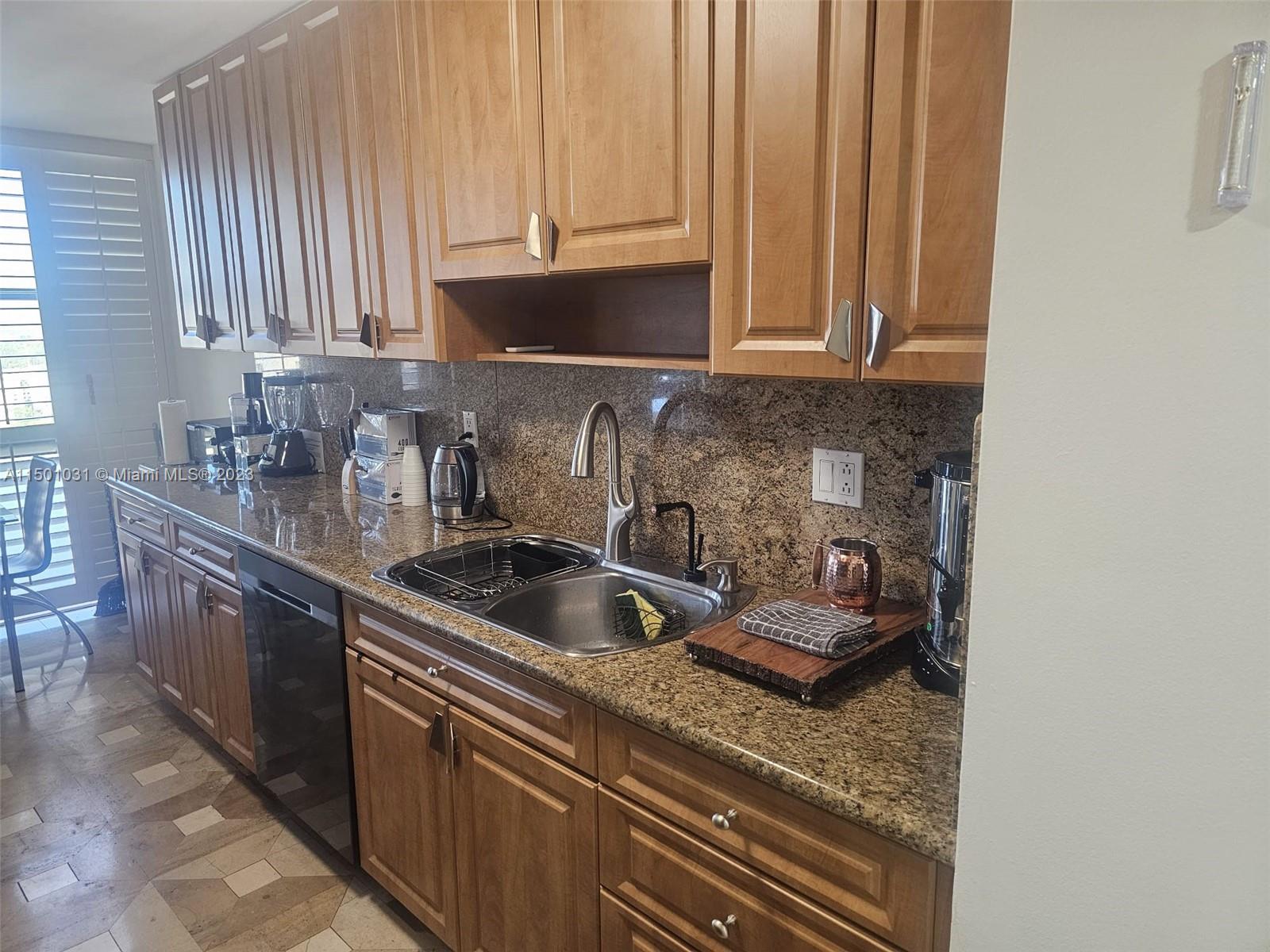 18181 NE 31st Ct 2309, Aventura, Florida 33160, 2 Bedrooms Bedrooms, ,2 BathroomsBathrooms,Residentiallease,For Rent,18181 NE 31st Ct 2309,A11501031