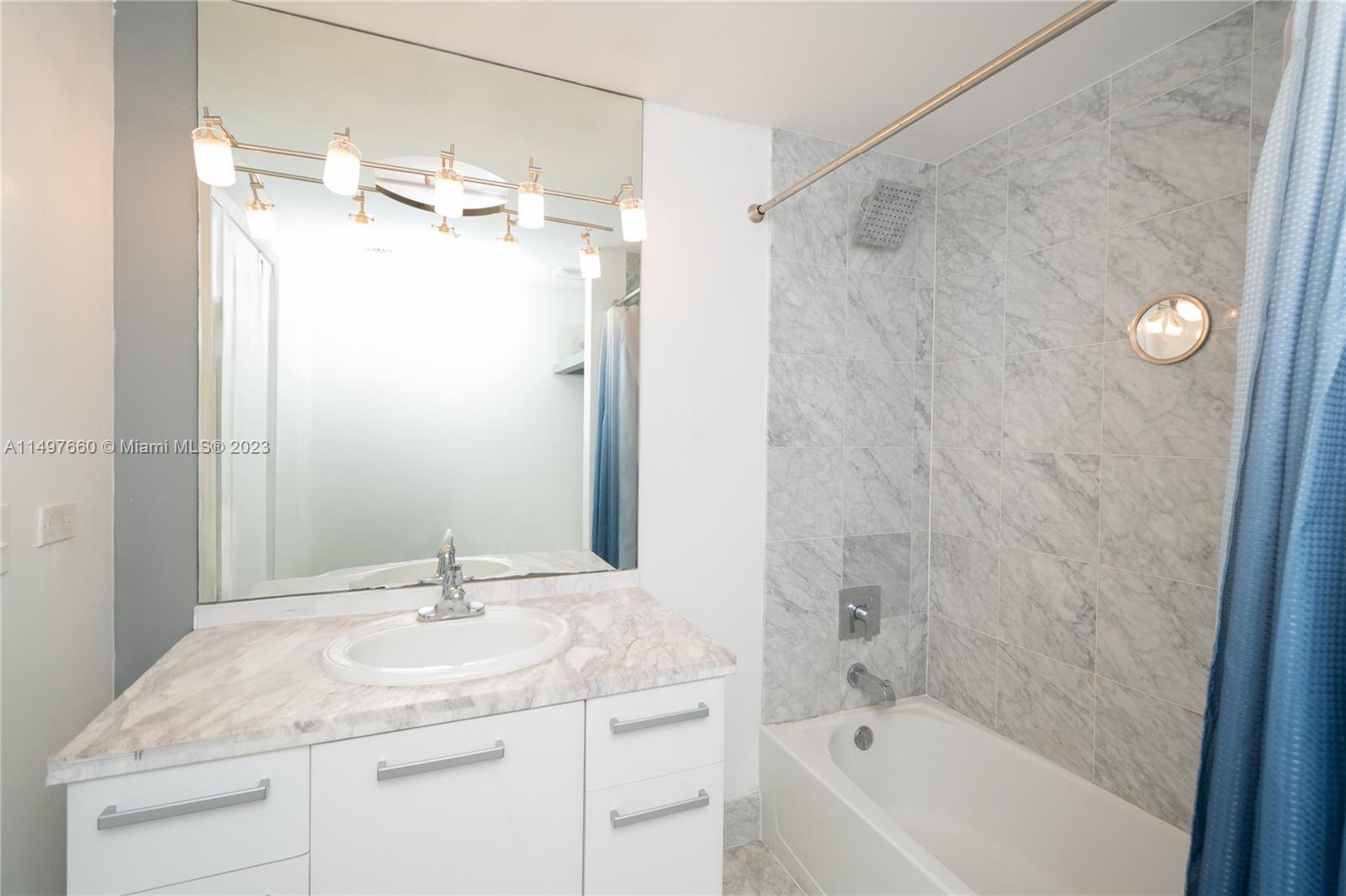 253 NE 2nd St 315, Miami, Florida 33132, ,1 BathroomBathrooms,Residential,For Sale,253 NE 2nd St 315,A11497660