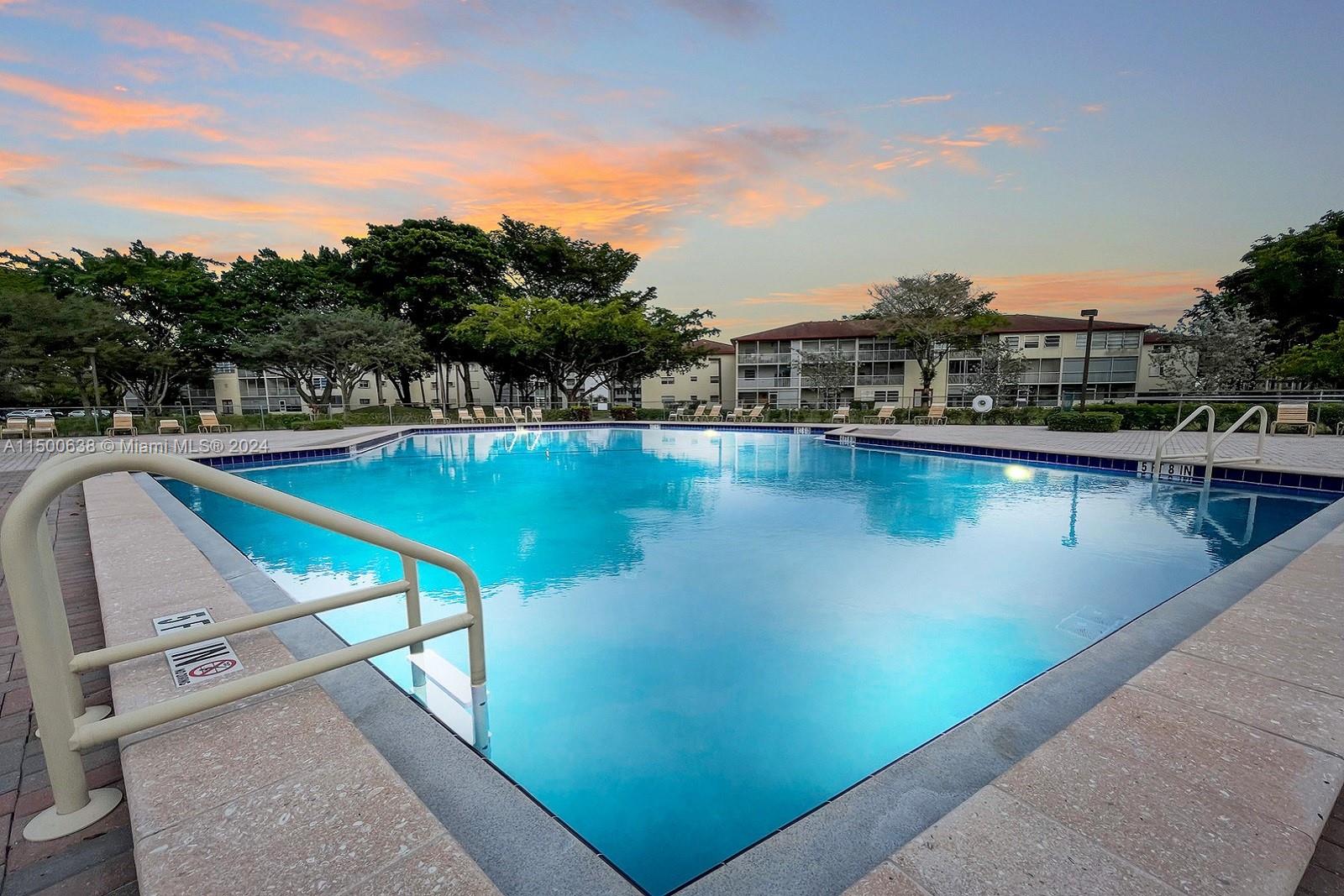 13300 SW 1st St 201O, Pembroke Pines, Florida 33027, 2 Bedrooms Bedrooms, ,2 BathroomsBathrooms,Residential,For Sale,13300 SW 1st St 201O,A11500638
