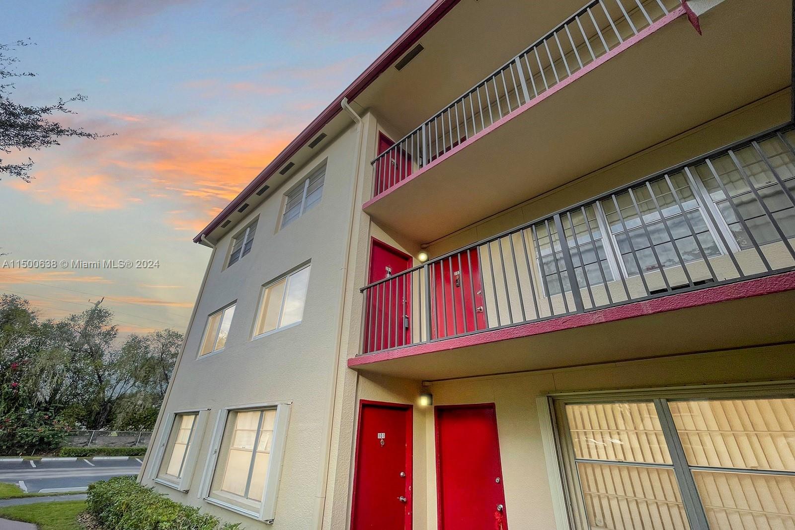 13300 SW 1st St 201O, Pembroke Pines, Florida 33027, 2 Bedrooms Bedrooms, ,2 BathroomsBathrooms,Residential,For Sale,13300 SW 1st St 201O,A11500638