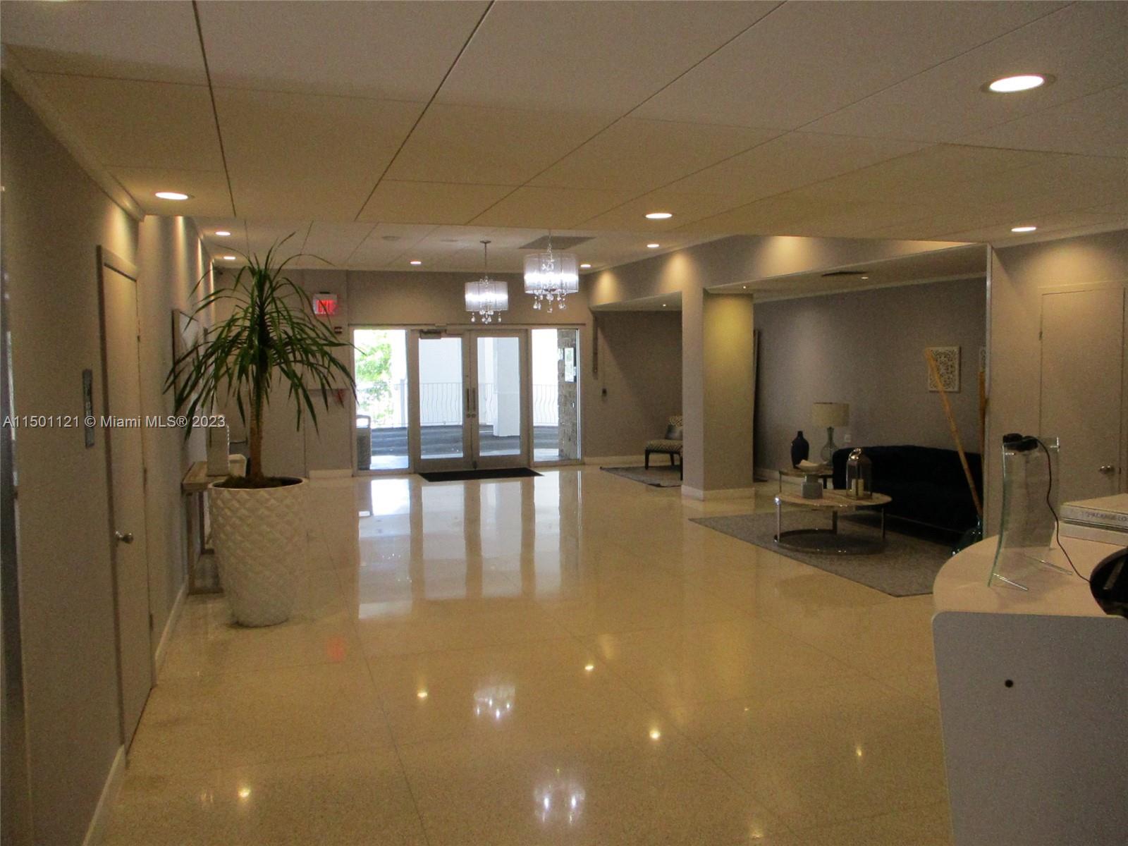 1250 West Ave 3D, Miami Beach, Florida 33139, 1 Bedroom Bedrooms, ,1 BathroomBathrooms,Residential,For Sale,1250 West Ave 3D,A11501121