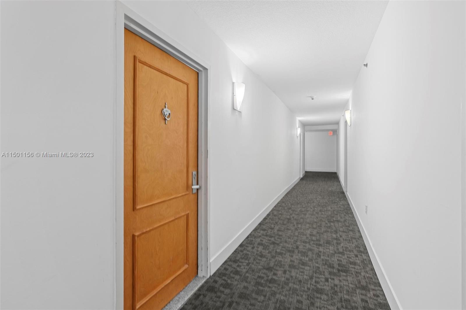 1200 Brickell Bay Dr 3907, Miami, Florida 33131, 1 Bedroom Bedrooms, ,1 BathroomBathrooms,Residential,For Sale,1200 Brickell Bay Dr 3907,A11501156