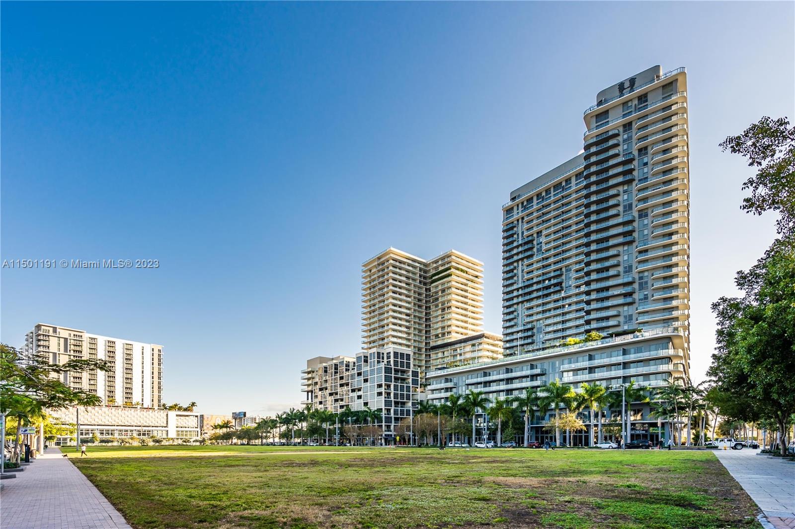 121 NE 34th St 2810, Miami, Florida 33137, 1 Bedroom Bedrooms, ,1 BathroomBathrooms,Residential,For Sale,121 NE 34th St 2810,A11501191
