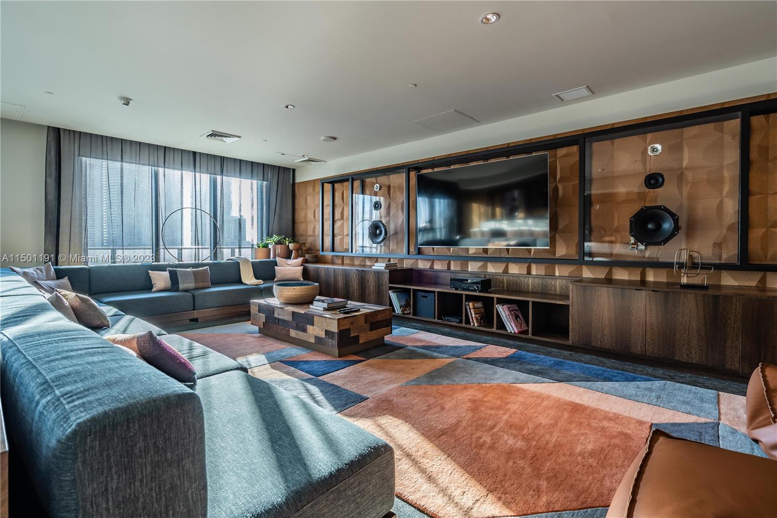 121 NE 34th St 2810, Miami, Florida 33137, 1 Bedroom Bedrooms, ,1 BathroomBathrooms,Residential,For Sale,121 NE 34th St 2810,A11501191