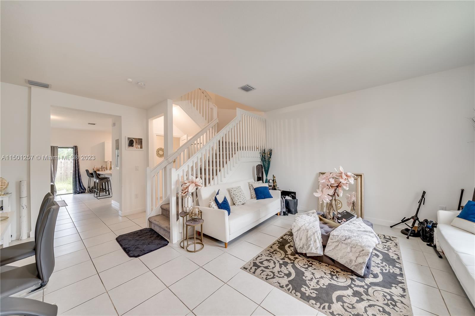20647 NE 7th Pl, Miami, Florida 33179, 3 Bedrooms Bedrooms, ,2 BathroomsBathrooms,Residentiallease,For Rent,20647 NE 7th Pl,A11501257