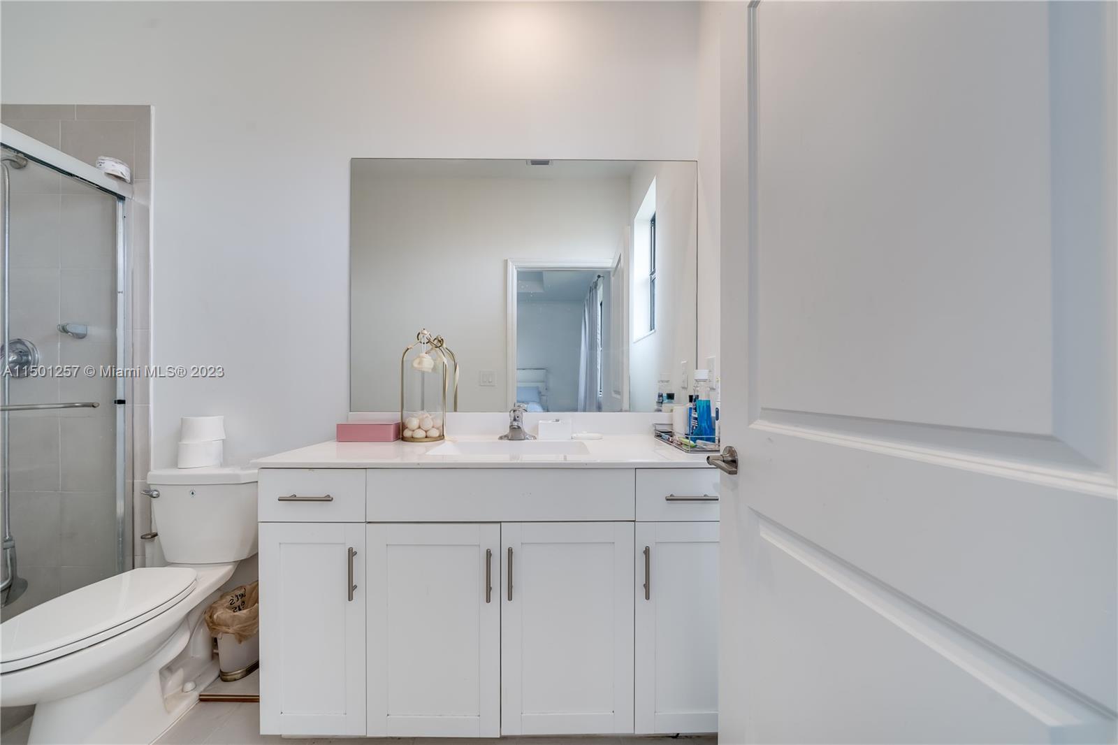 20647 NE 7th Pl, Miami, Florida 33179, 3 Bedrooms Bedrooms, ,2 BathroomsBathrooms,Residentiallease,For Rent,20647 NE 7th Pl,A11501257