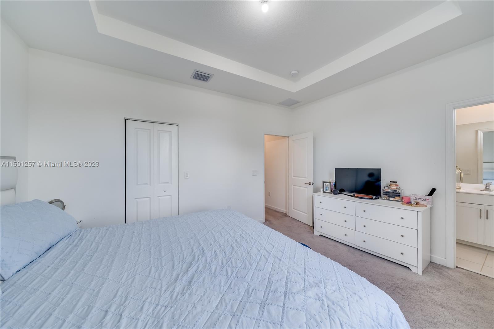 20647 NE 7th Pl, Miami, Florida 33179, 3 Bedrooms Bedrooms, ,2 BathroomsBathrooms,Residentiallease,For Rent,20647 NE 7th Pl,A11501257