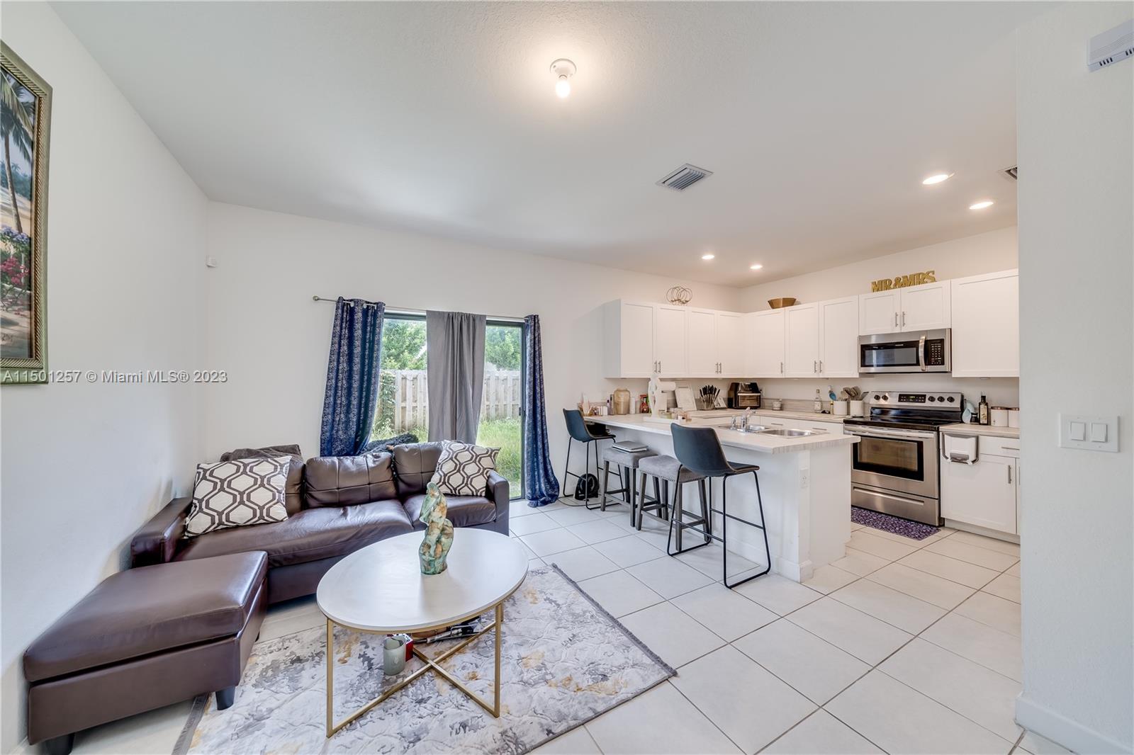 20647 NE 7th Pl, Miami, Florida 33179, 3 Bedrooms Bedrooms, ,2 BathroomsBathrooms,Residentiallease,For Rent,20647 NE 7th Pl,A11501257