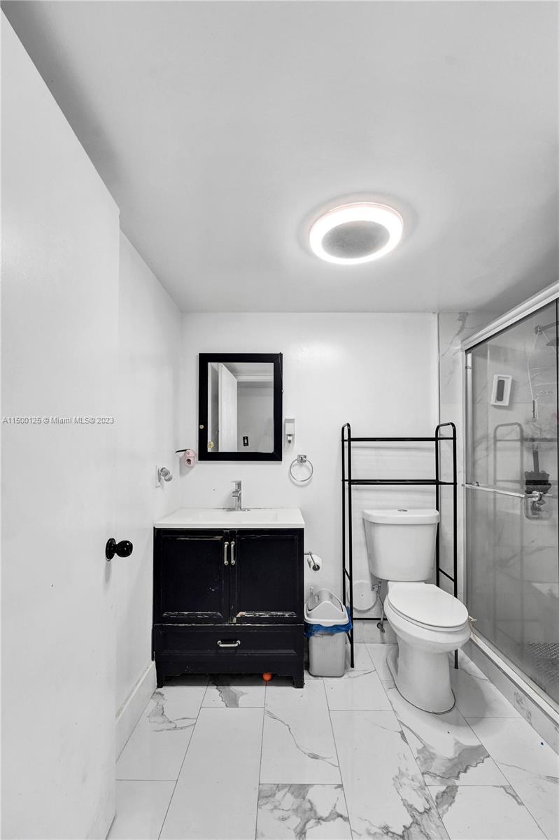 6115 NW 186th St 110, Hialeah, Florida 33015, 3 Bedrooms Bedrooms, ,2 BathroomsBathrooms,Residential,For Sale,6115 NW 186th St 110,A11500125