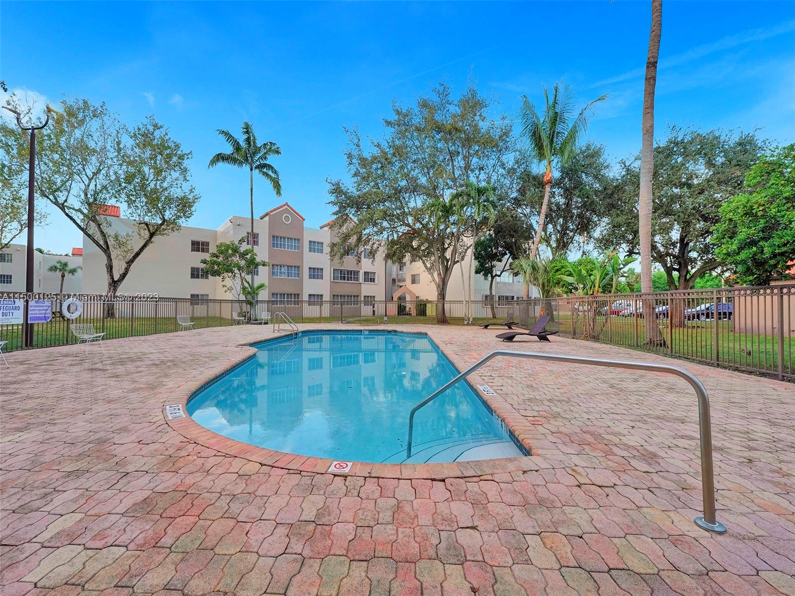 6115 NW 186th St 110, Hialeah, Florida 33015, 3 Bedrooms Bedrooms, ,2 BathroomsBathrooms,Residential,For Sale,6115 NW 186th St 110,A11500125