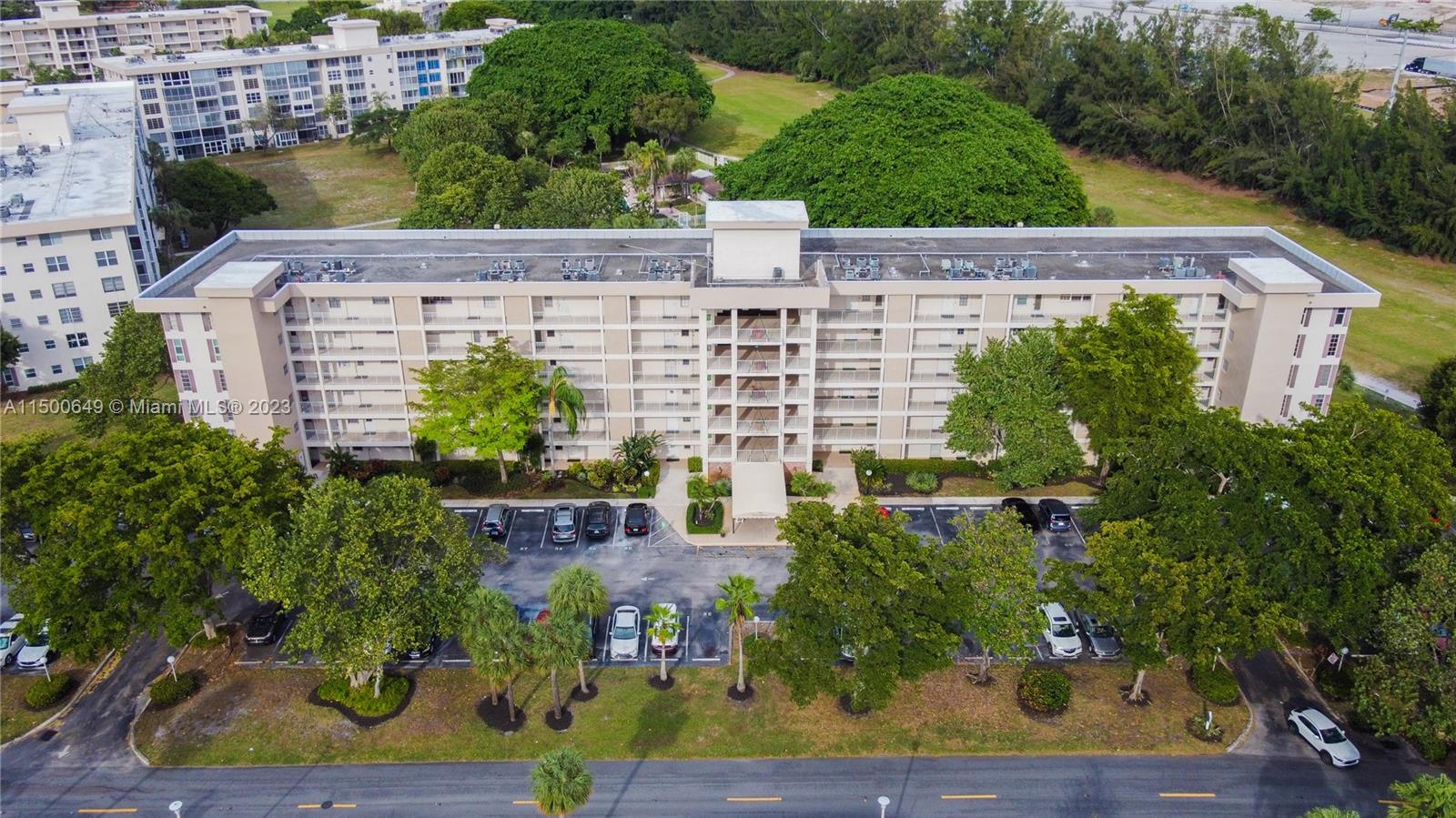 3000 S Course Dr 301, Pompano Beach, Florida 33069, 3 Bedrooms Bedrooms, ,2 BathroomsBathrooms,Residential,For Sale,3000 S Course Dr 301,A11500649