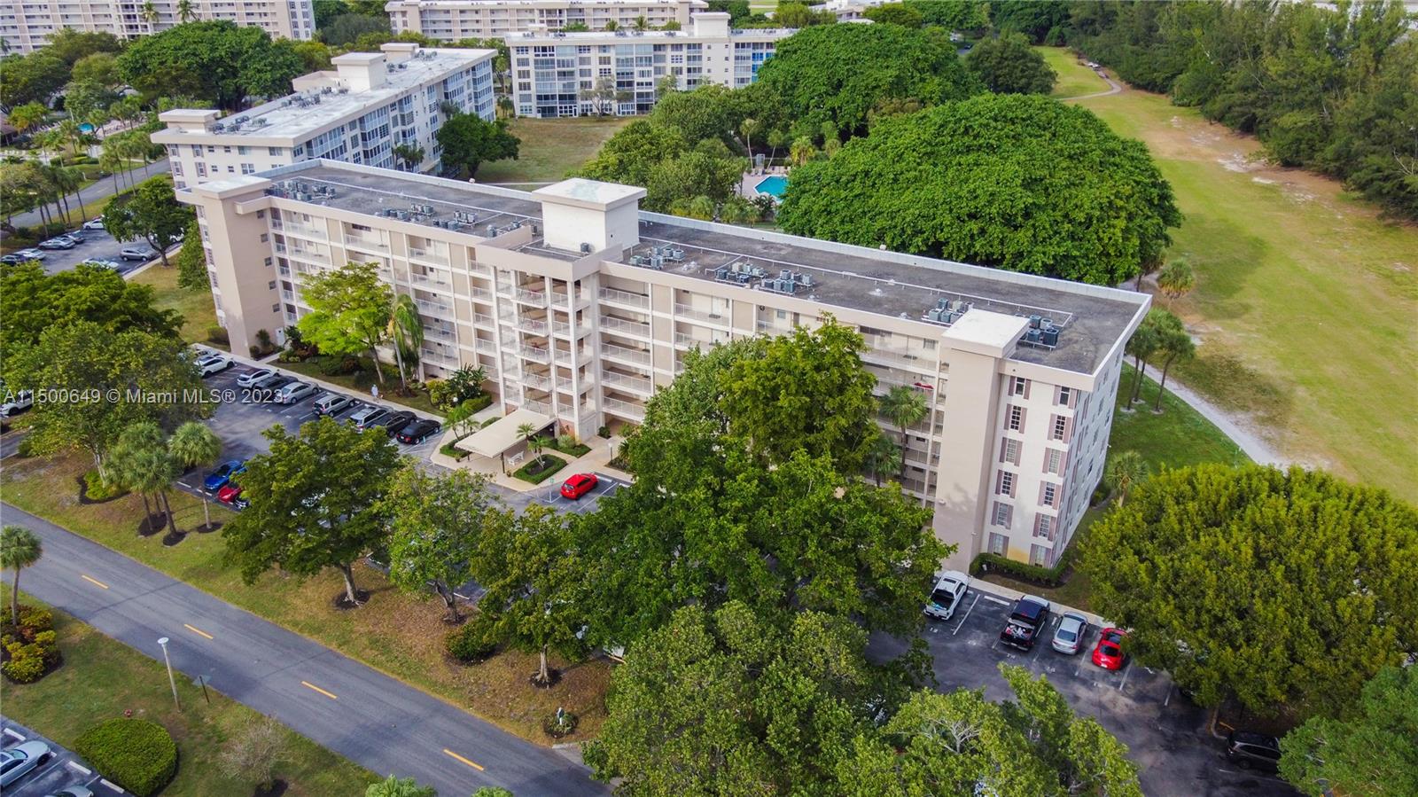 3000 S Course Dr 301, Pompano Beach, Florida 33069, 3 Bedrooms Bedrooms, ,2 BathroomsBathrooms,Residential,For Sale,3000 S Course Dr 301,A11500649