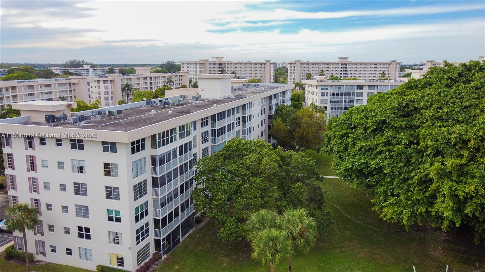 3000 S Course Dr 301, Pompano Beach, Florida 33069, 3 Bedrooms Bedrooms, ,2 BathroomsBathrooms,Residential,For Sale,3000 S Course Dr 301,A11500649