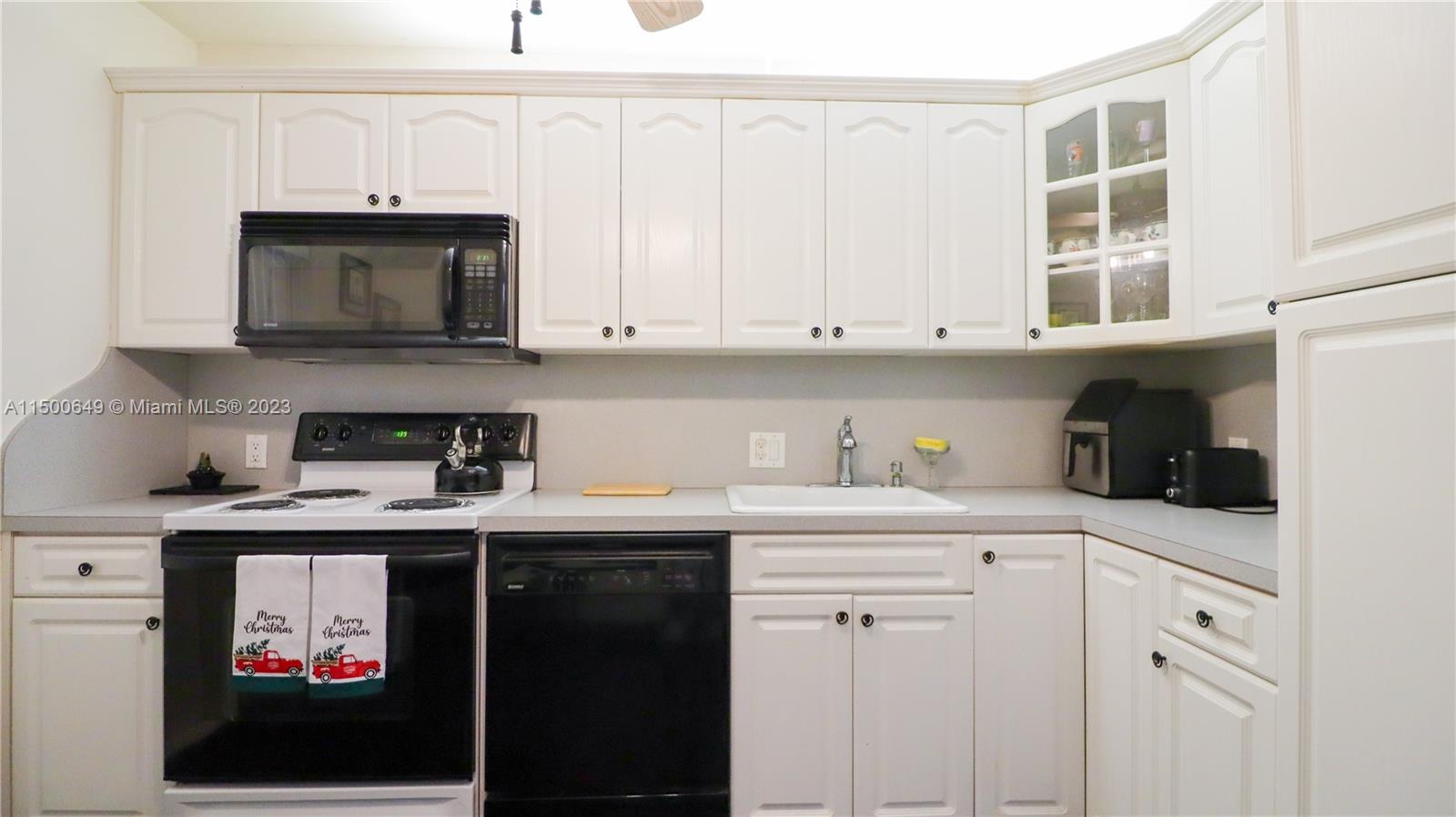 3000 S Course Dr 301, Pompano Beach, Florida 33069, 3 Bedrooms Bedrooms, ,2 BathroomsBathrooms,Residential,For Sale,3000 S Course Dr 301,A11500649