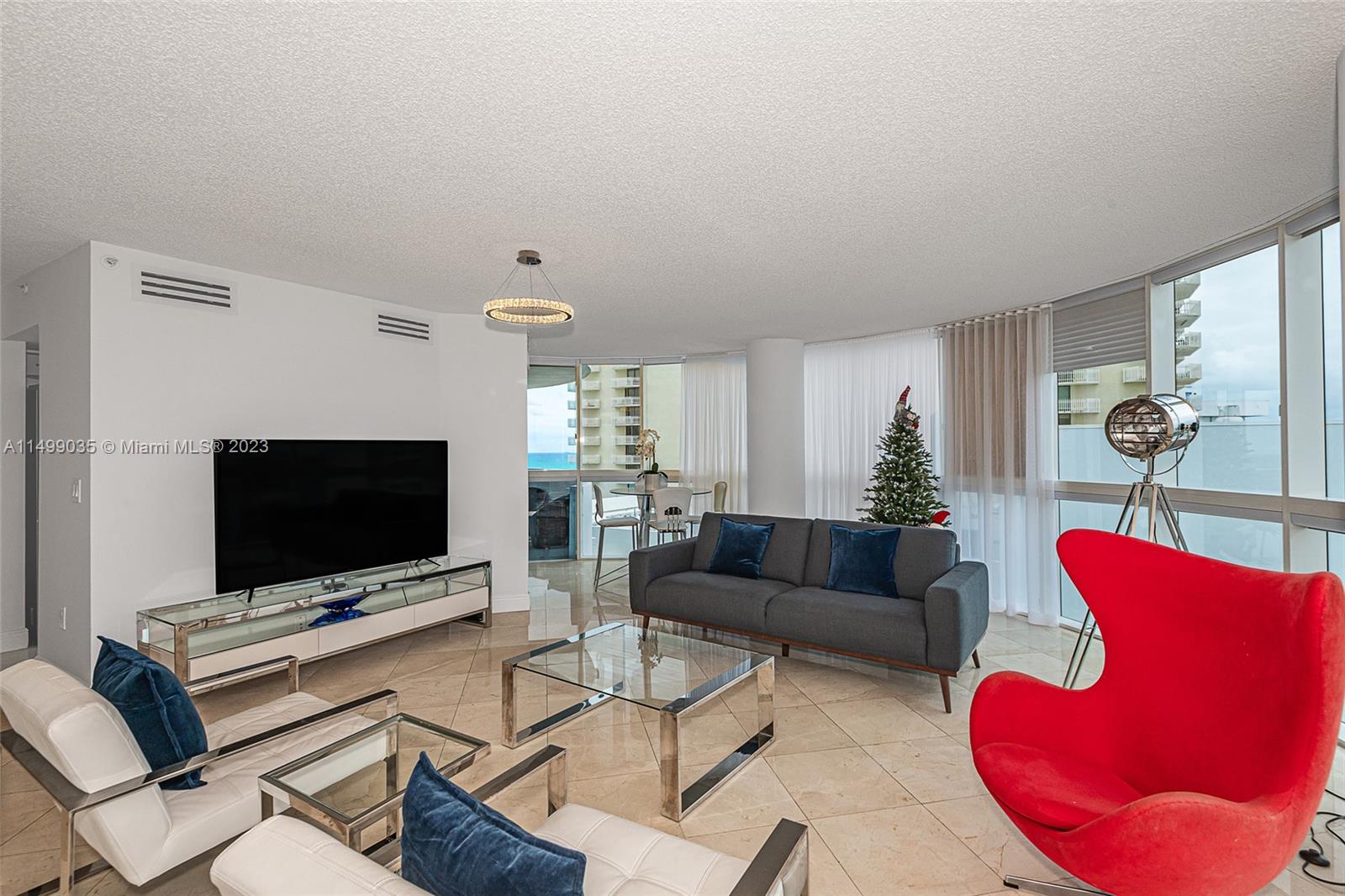 6301 SW Collins Ave 1605, Miami Beach, Florida 33141, 2 Bedrooms Bedrooms, ,2 BathroomsBathrooms,Residentiallease,For Rent,6301 SW Collins Ave 1605,A11499035