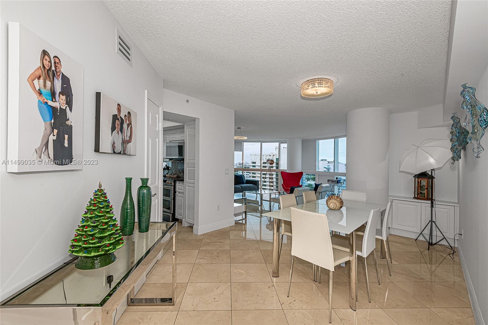 6301 SW Collins Ave 1605, Miami Beach, Florida 33141, 2 Bedrooms Bedrooms, ,2 BathroomsBathrooms,Residentiallease,For Rent,6301 SW Collins Ave 1605,A11499035