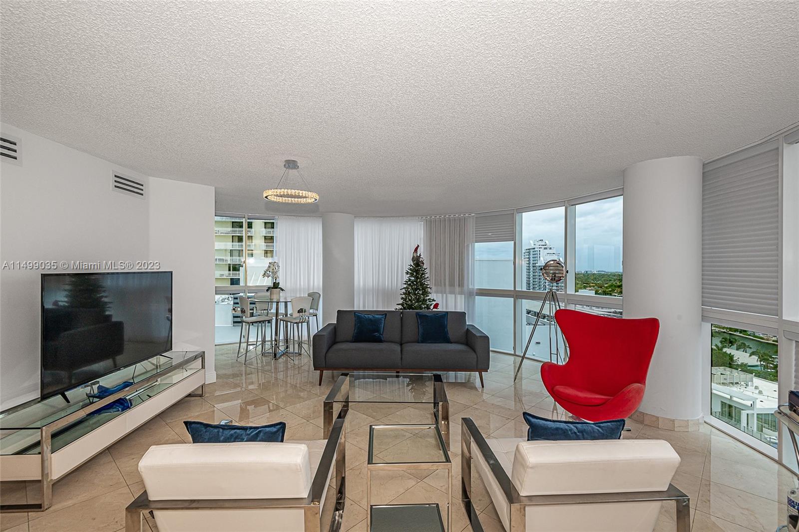 6301 SW Collins Ave 1605, Miami Beach, Florida 33141, 2 Bedrooms Bedrooms, ,2 BathroomsBathrooms,Residentiallease,For Rent,6301 SW Collins Ave 1605,A11499035