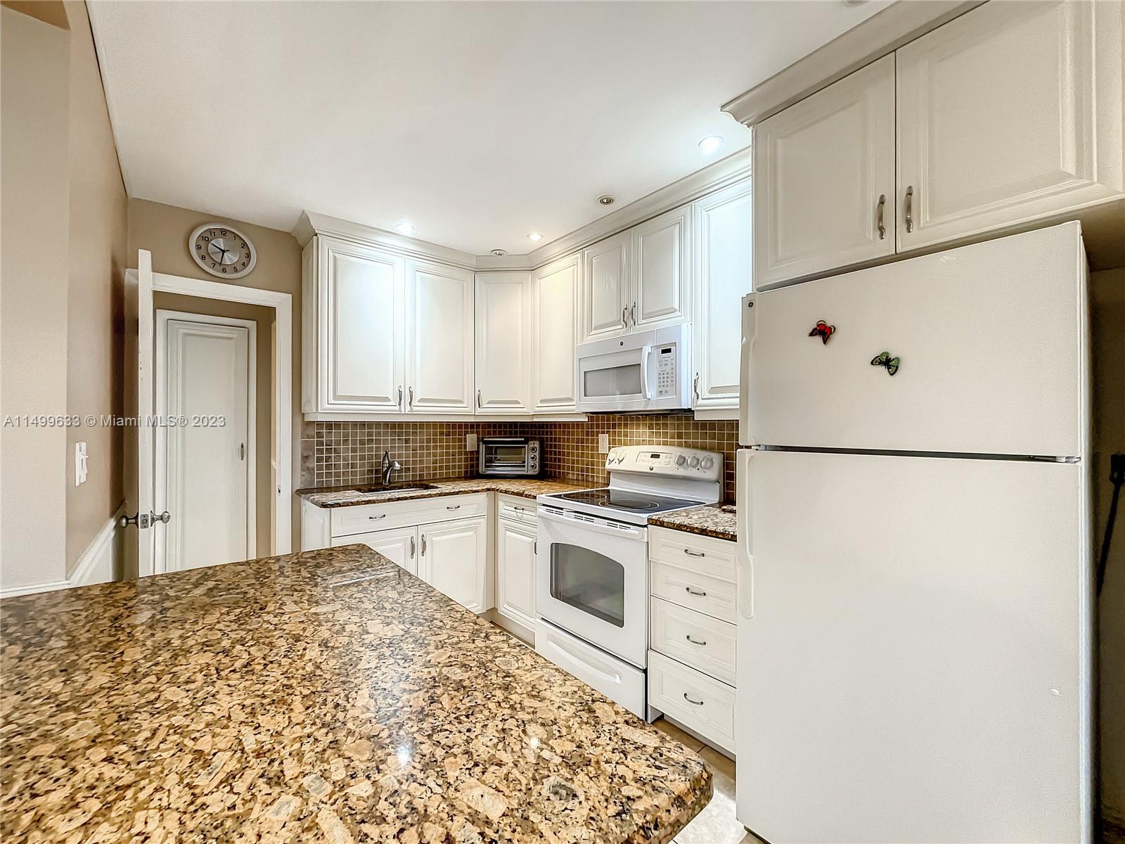 22 SE 3rd Ter 14, Dania Beach, Florida 33004, 1 Bedroom Bedrooms, ,1 BathroomBathrooms,Residential,For Sale,22 SE 3rd Ter 14,A11499633