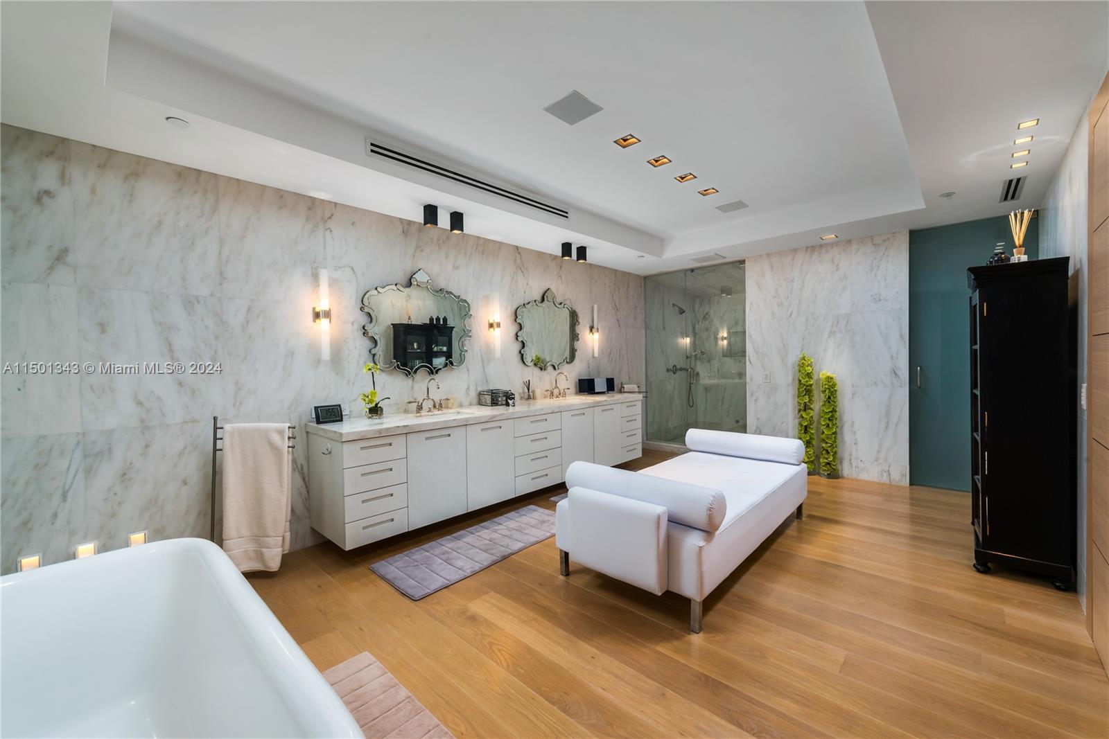 7143 Fisher Island Dr 7143, Miami Beach, Florida 33109, 5 Bedrooms Bedrooms, ,5 BathroomsBathrooms,Residentiallease,For Rent,7143 Fisher Island Dr 7143,A11501343