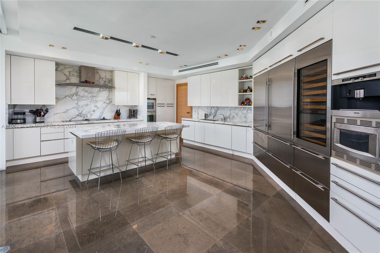 7143 Fisher Island Dr 7143, Miami Beach, Florida 33109, 5 Bedrooms Bedrooms, ,5 BathroomsBathrooms,Residentiallease,For Rent,7143 Fisher Island Dr 7143,A11501343