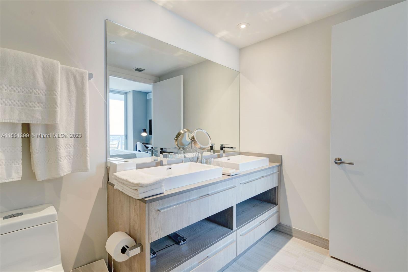 4010 S Ocean Dr R2106, Hollywood, Florida 33019, 1 Bedroom Bedrooms, ,1 BathroomBathrooms,Residentiallease,For Rent,4010 S Ocean Dr R2106,A11501399