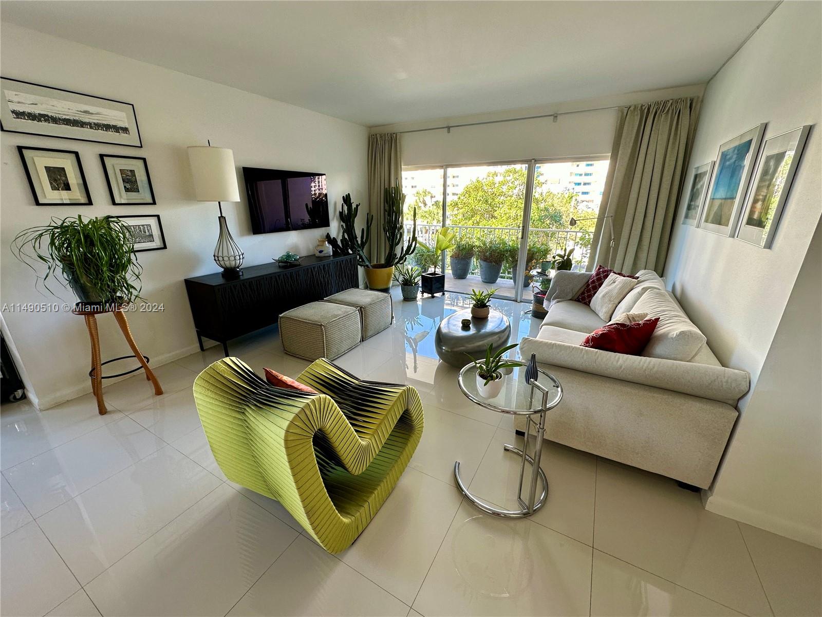 500 Bayview Dr 221, Sunny Isles Beach, Florida 33160, 2 Bedrooms Bedrooms, ,2 BathroomsBathrooms,Residential,For Sale,500 Bayview Dr 221,A11490510